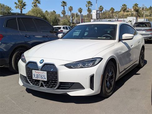 Certified 2024 BMW i4 eDrive40 w/ Convenience Package image 2