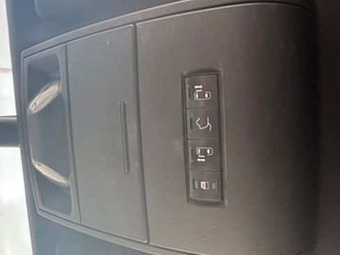 Used 2019 Dodge Grand Caravan SXT image 33