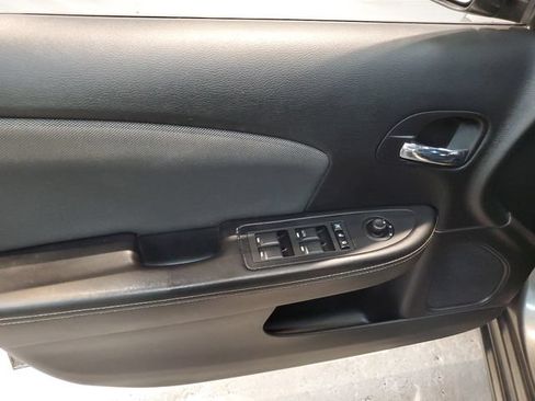 Used 2012 Dodge Avenger SXT w/ Rallye Appearance Group FWD image 11