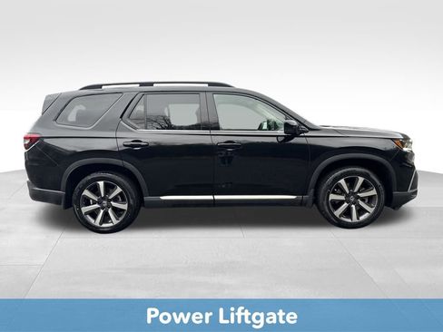 Used 2024 Honda Pilot Touring image 10