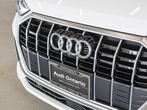 Certified 2024 Audi Q3 2.0T Premium Plus w/ Premium Plus Package image 31