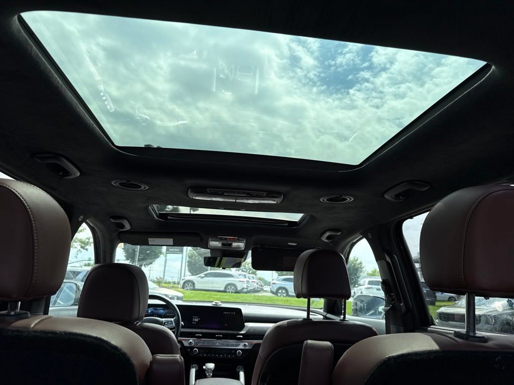 Certified 2024 Kia Telluride SX Prestige AWD/4WD image 11