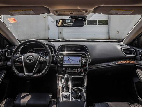 Used 2018 Nissan Maxima Platinum FWD image 25