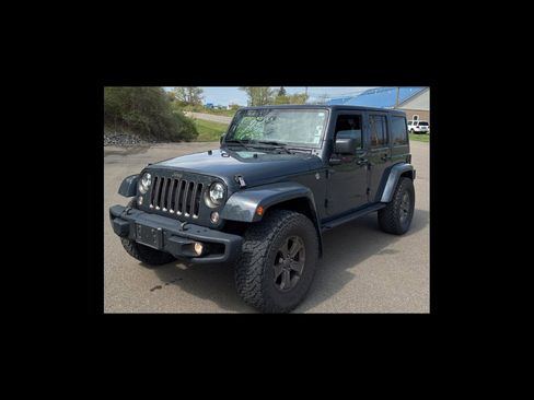 Used 2018 Jeep Wrangler Unlimited Sport AWD/4WD image 1
