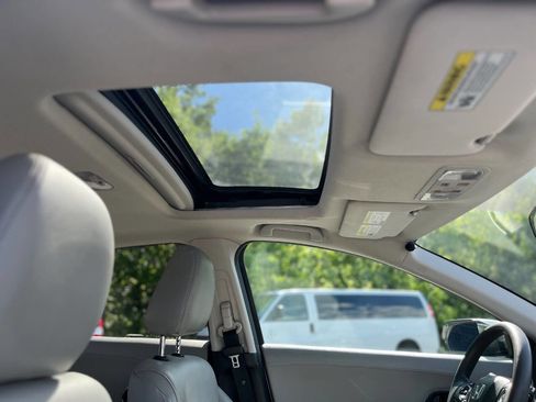 Used 2017 Honda HR-V EX image 20
