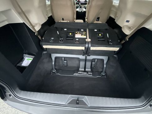 Used 2022 Toyota Sienna XLE image 26