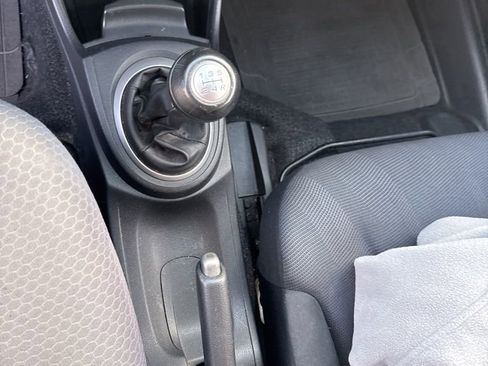 Used 2010 Honda Fit Sport image 21