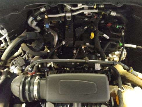 Used 2022 Ford Explorer XLT w/ Equipment Group 202A RWD image 30