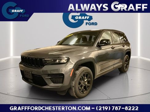 Used 2024 Jeep Grand Cherokee Altitude image 1