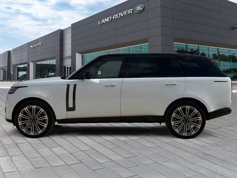 New 2026 Land Rover Range Rover Long Wheelbase SE AWD/4WD image 2