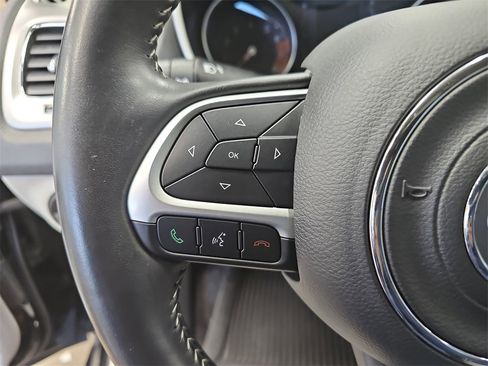 Used 2018 Jeep Compass Latitude image 17