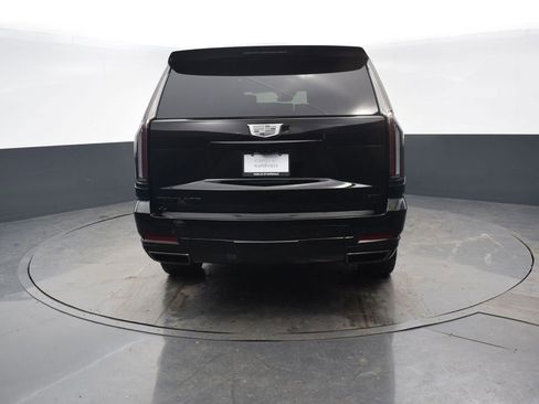 Certified 2026 Cadillac Escalade ESV Platinum Sport w/ LPO, ONYX Package image 5