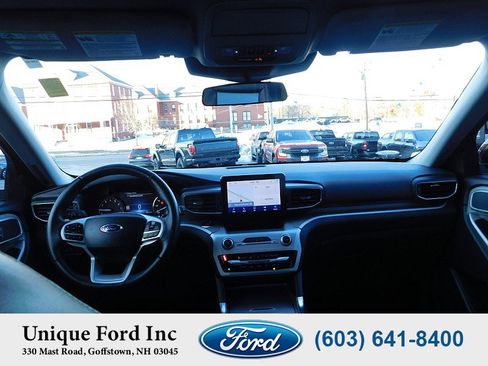 Used 2022 Ford Explorer XLT w/ Equipment Group 202A image 16