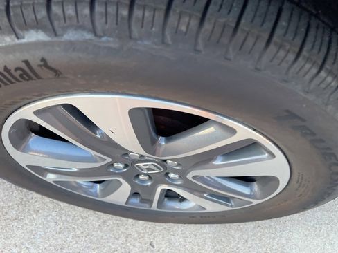 Used 2016 Honda Odyssey Touring Elite image 11