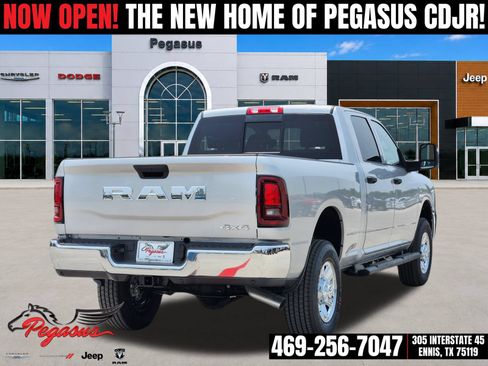 New 2026 RAM 2500 Tradesman AWD/4WD image 4