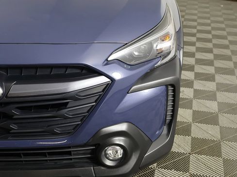 Used 2024 Subaru Outback Premium AWD/4WD image 13
