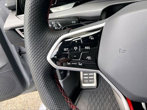 Certified 2023 Volkswagen GTI SE FWD image 17