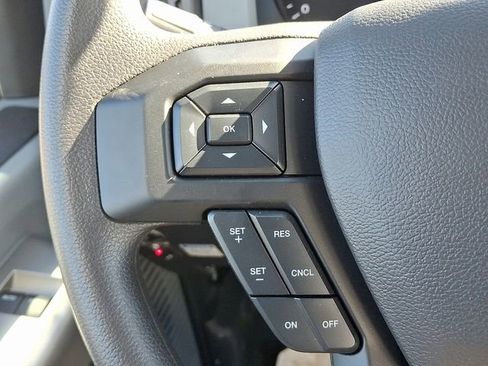 Used 2023 Ford F650 2WD Regular Cab Super Duty image 19