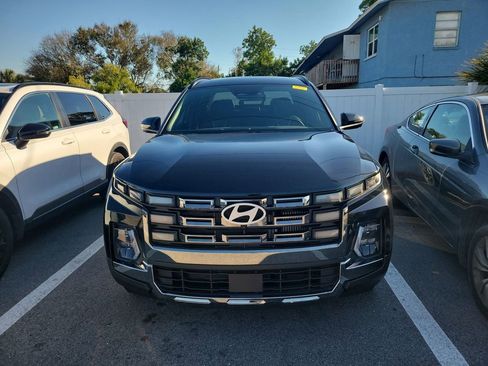 Used 2025 Hyundai Santa Cruz Limited image 4