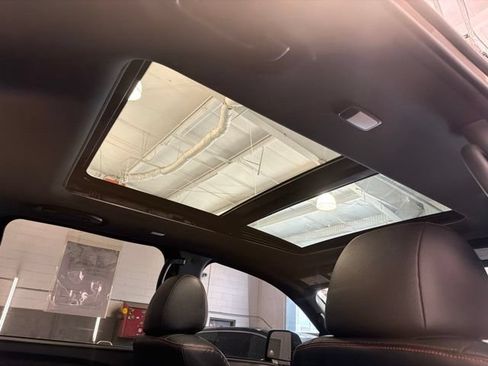 Used 2024 Nissan Titan PRO-4X w/ Pro-4x Convenience Package AWD/4WD image 13
