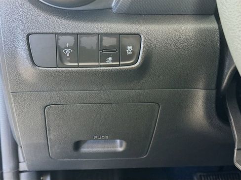 Used 2023 Hyundai Kona SE w/ Cargo Package FWD image 13