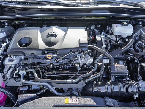 Used 2024 Toyota Camry XLE w/ Navigation Package FWD image 27