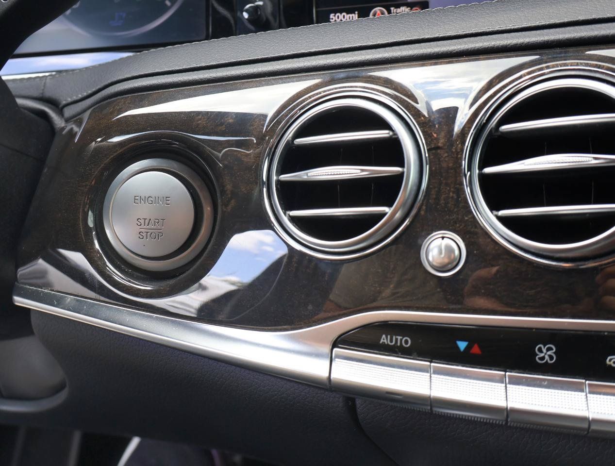 Used 2015 Mercedes-Benz S 550 Sedan image 36