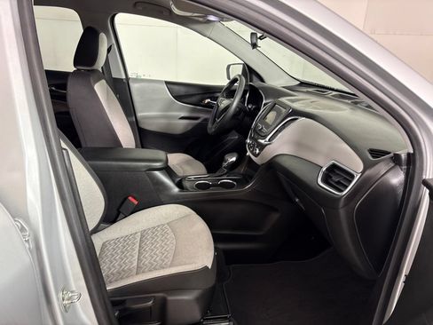 Used 2022 Chevrolet Equinox LT FWD image 14