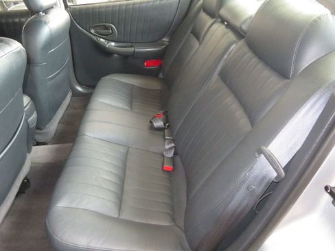 Used 2000 Pontiac Grand Prix GTP w/ Opt Pkg image 24