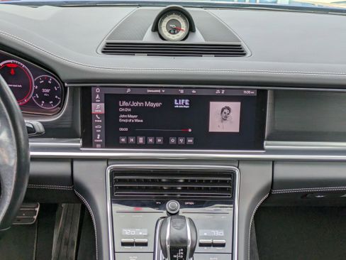 Used 2021 Porsche Panamera GTS image 16