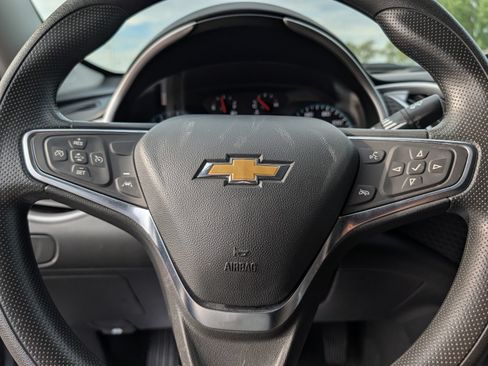 Used 2025 Chevrolet Malibu LT FWD image 26
