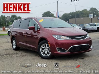 Used 2020 Chrysler Pacifica Touring w/ Advanced Safetytec Group