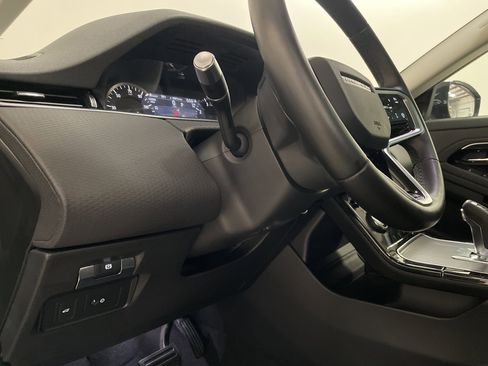 Used 2022 Land Rover Range Rover Evoque S image 12