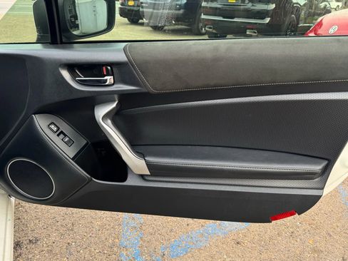 Used 2017 Toyota 86 image 20