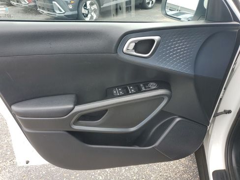 Used 2024 Kia Soul EX FWD image 20
