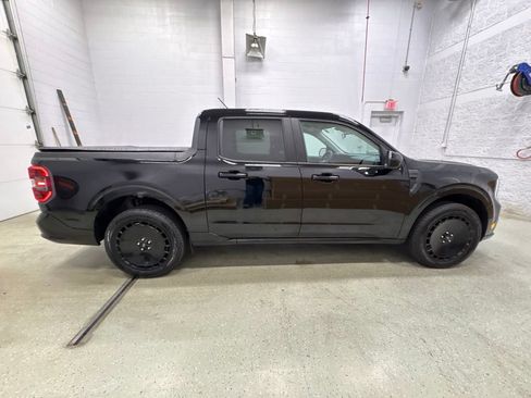 Used 2025 Ford Maverick Lobo AWD/4WD image 3