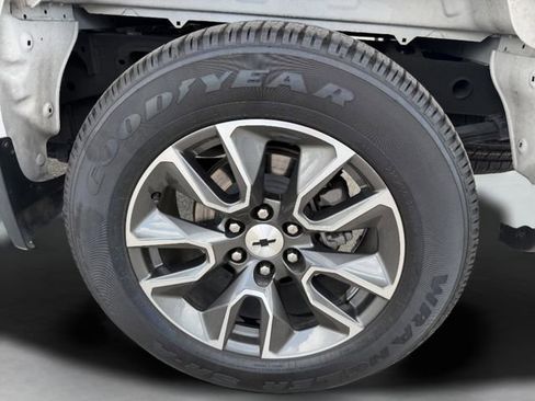 Certified 2022 Chevrolet Silverado 1500 RST image 36