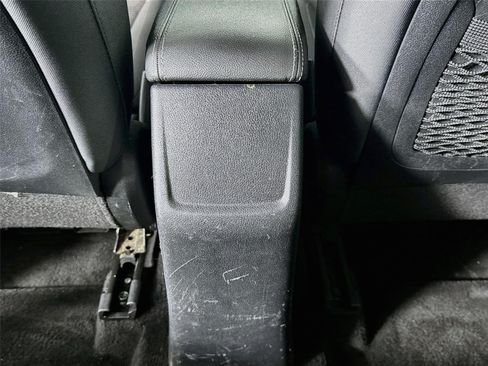 Used 2020 Kia Niro LXS FWD image 23