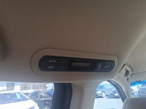 Used 2010 Honda Odyssey EX image 28