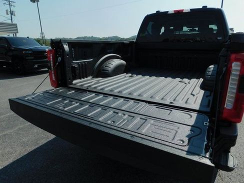 New 2026 Ford F250 Lariat w/ Black Appearance Package image 12