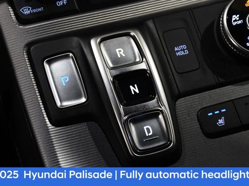 Used 2025 Hyundai Palisade Calligraphy image 23