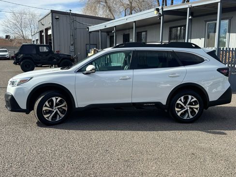 Used 2020 Subaru Outback Limited image 5