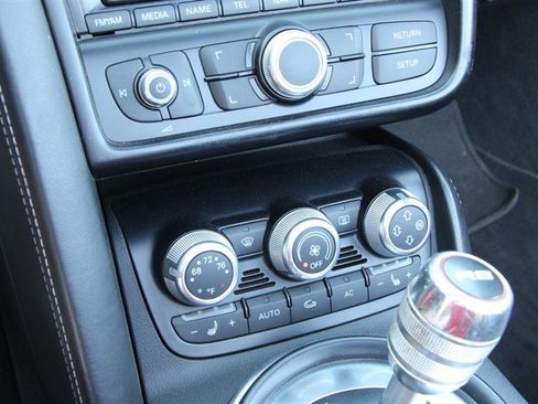 Used 2011 Audi R8 V10 AWD/4WD image 25