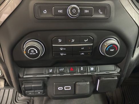 Used 2024 Chevrolet Silverado 2500 Custom w/ Custom Convenience Package image 15