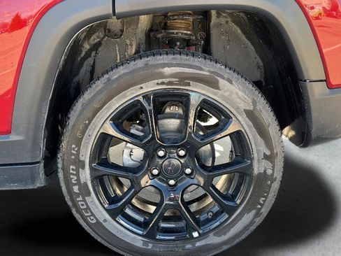 Used 2025 Jeep Compass Latitude w/ Altitude Special Edition image 15