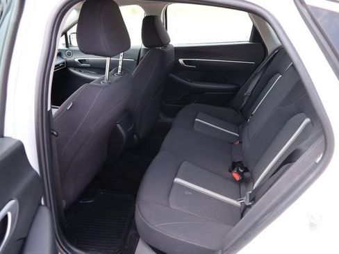 Used 2025 Hyundai Sonata SEL FWD image 9