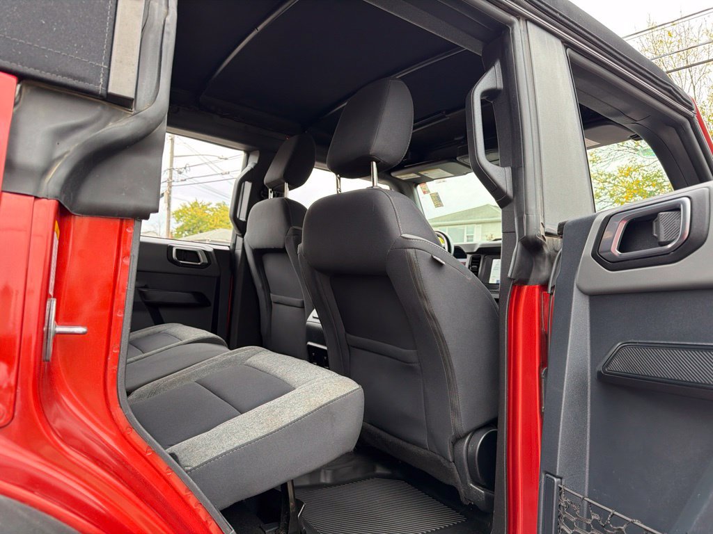 Used 2023 Ford Bronco Big Bend w/ Sasquatch Package AWD/4WD image 18