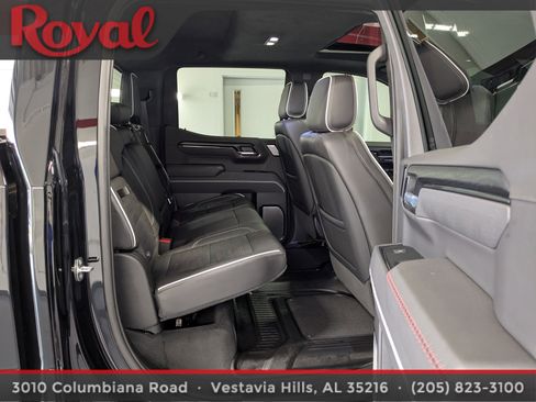 Used 2024 GMC Sierra 1500 AT4X image 10