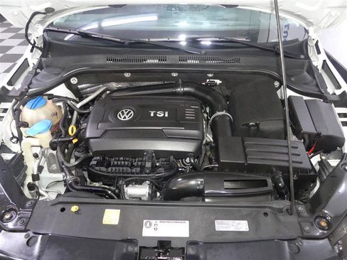 Used 2015 Volkswagen Jetta SE FWD image 12