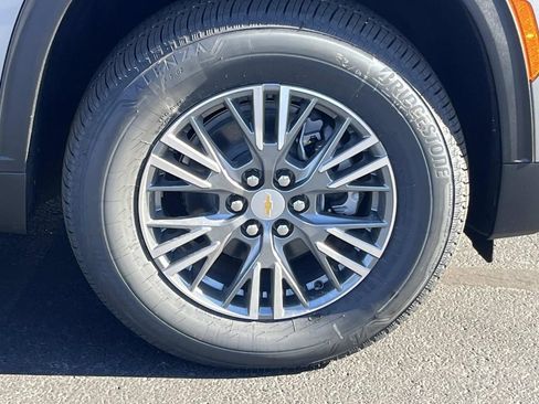 New 2026 Chevrolet Traverse LT image 9